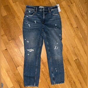 Abercrombie & Fitch High Rise Mom Jeans